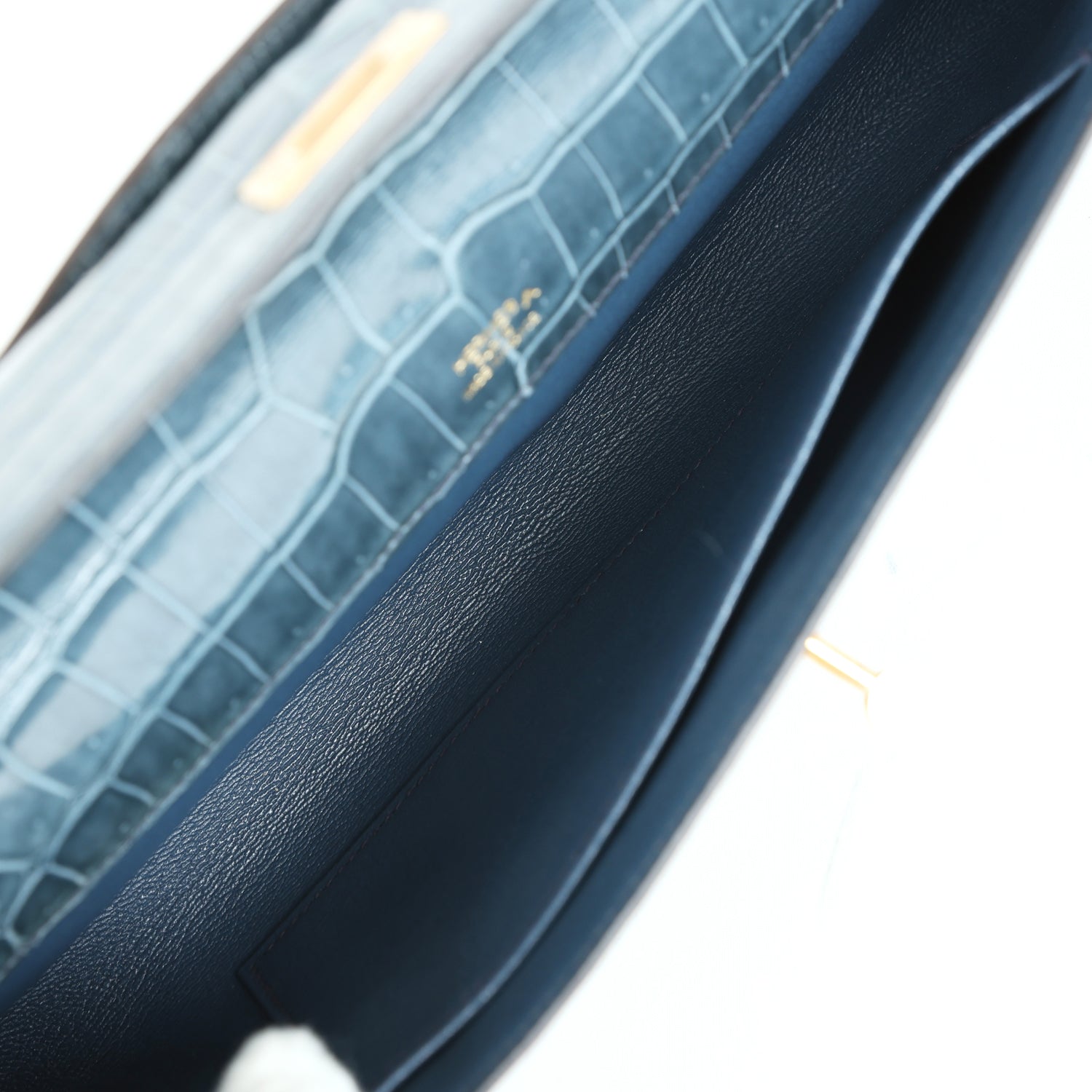 Hermes Kelly Cut Bleu Jean Shiny Porosus Crocodile Gold Hardware - Exclusu