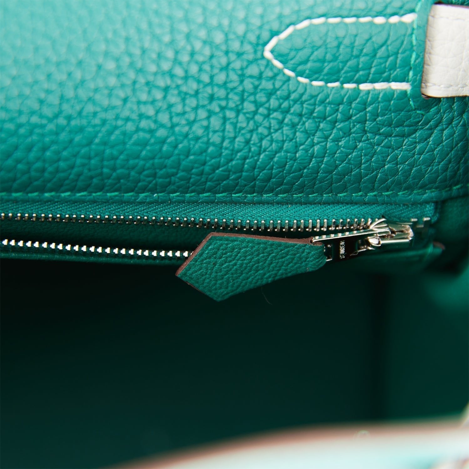 Hermes Kelly Retourne 28 Malachite and Gris Perle Clemence Brushed Palladium Hardware - Exclusu