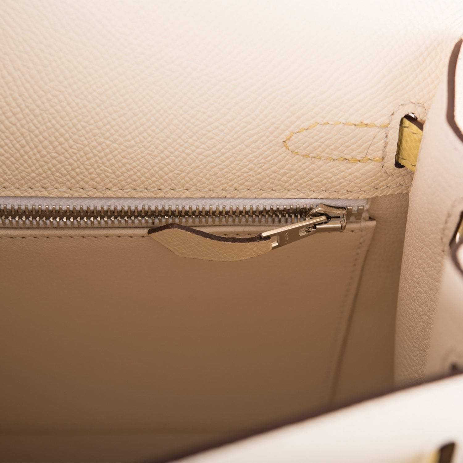 Hermes Kelly 25cm Epsom Sellier Tri-Color Nata, Jaune Poussin and Sesame Palladium Hardware