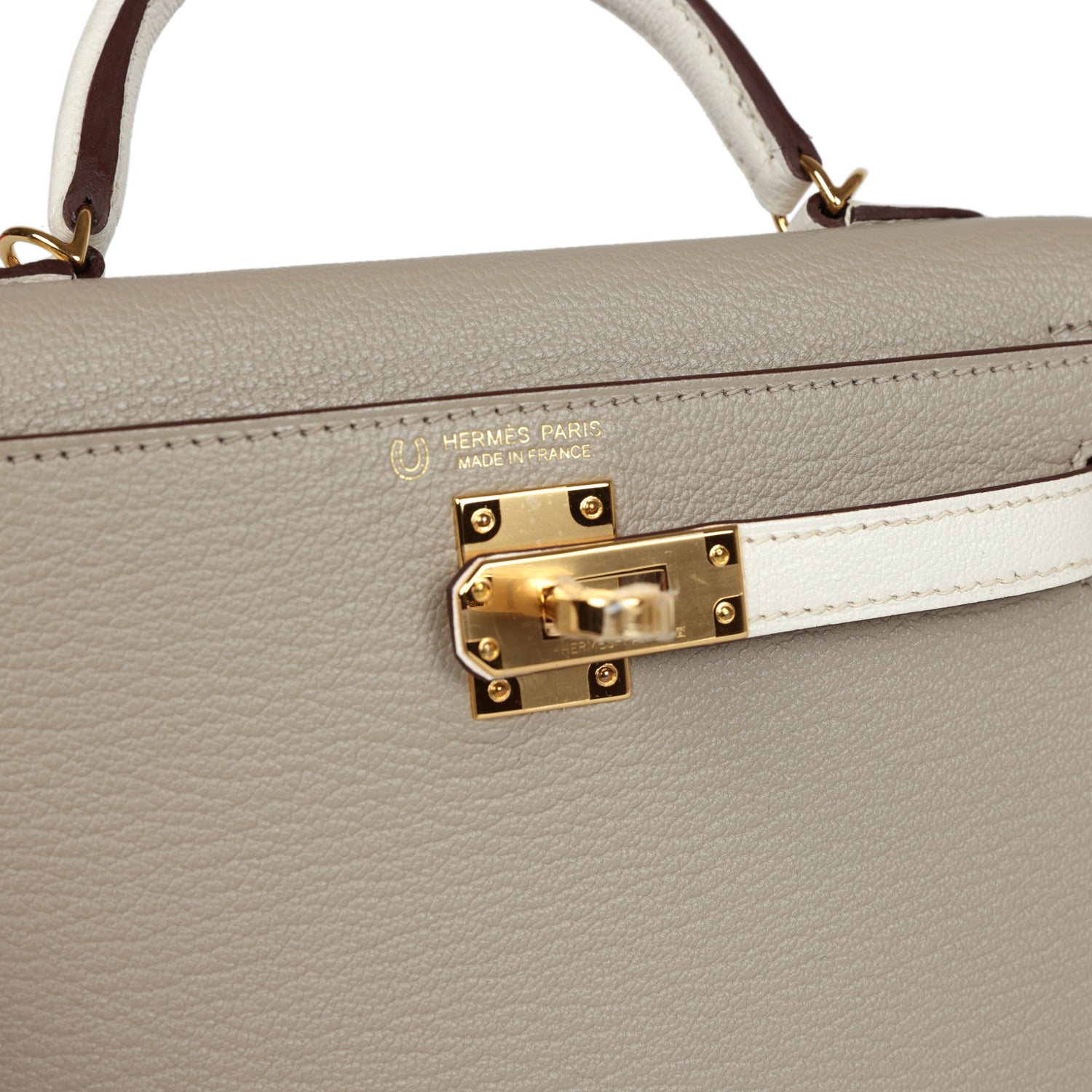 Hermes Special Order (HSS) Kelly Sellier 20 Gris Tourterelle and Nata Chevre Gold Hardware - Exclusu