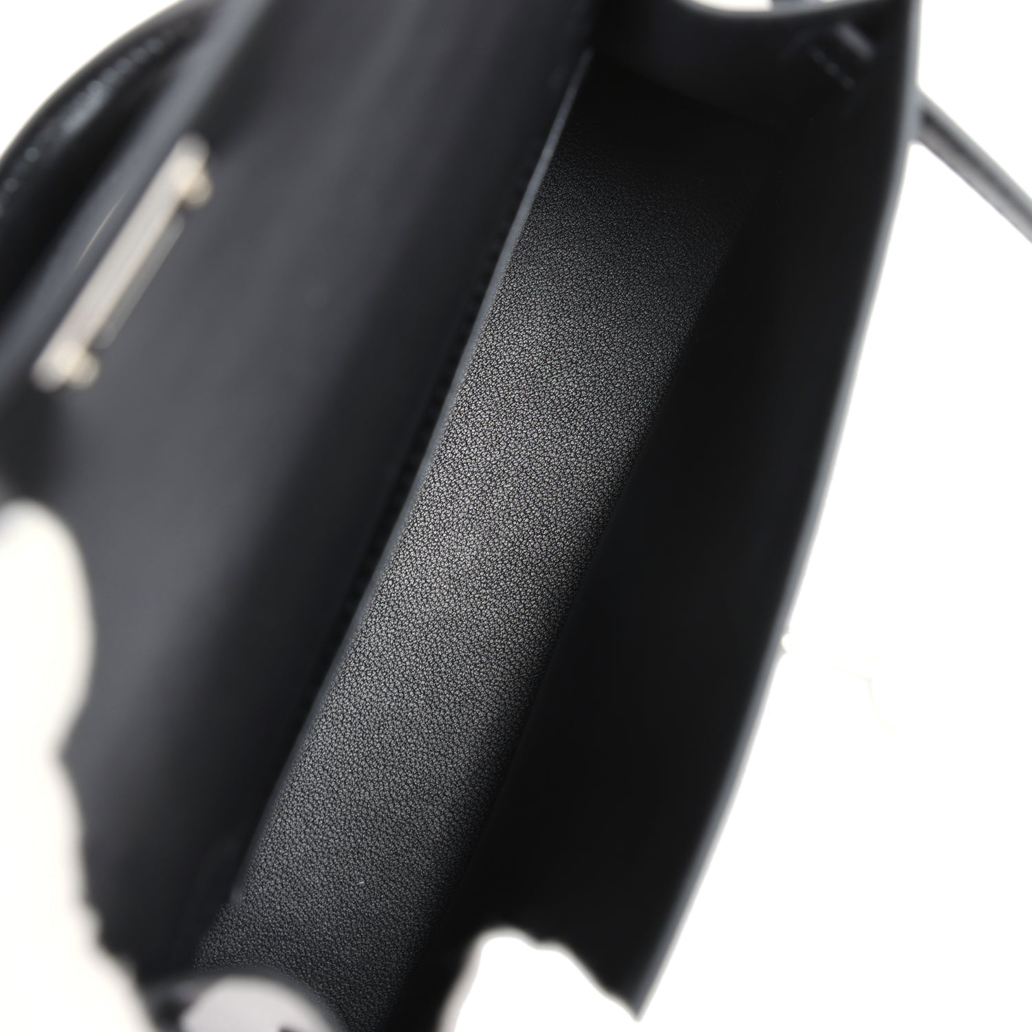 Hermes Kelly Sellier 20 Clouté Black Box Palladium Hardware - Exclusu