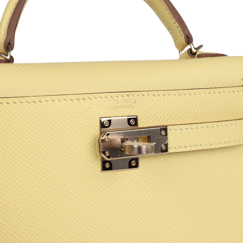 Hermes Special Order (HSS) Kelly Sellier 20 Jaune Poussin Verso Epsom Permabrass Hardware - Exclusu