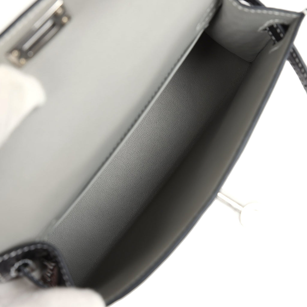 Hermes Special Order (HSS) Kelly Sellier 20 Gris Perle and Black Matte Alligator Palladium Hardware - Exclusu