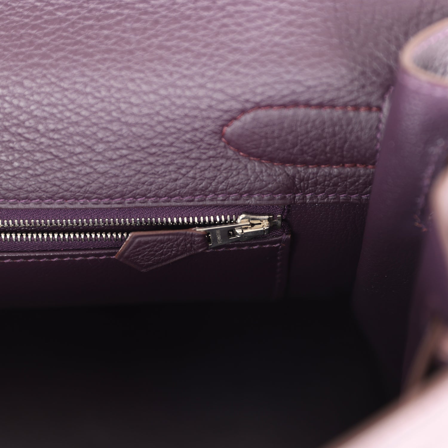 Hermes Fringe Shoulder Kelly 42 JPG Raisin Clemence Palladium Hardware - Exclusu