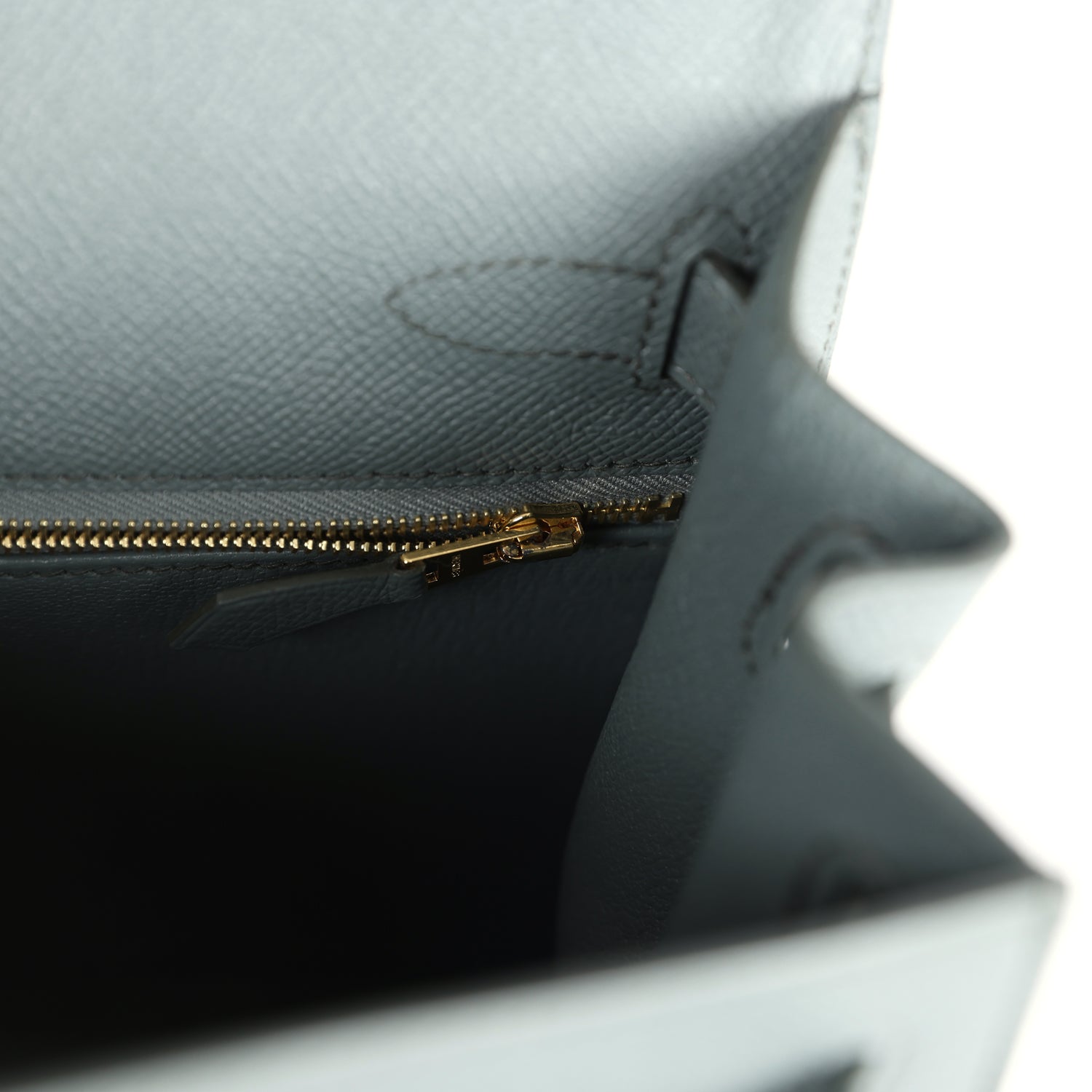 Hermes Kelly Sellier 28 Vert Amande Epsom Gold Hardware - Exclusu