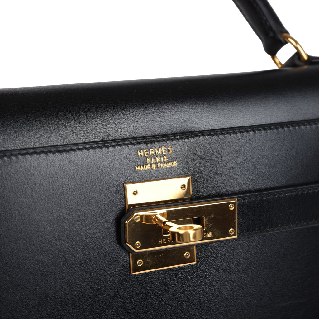 Hermes Kelly Sellier 32 Black Box Gold Hardware - Exclusu