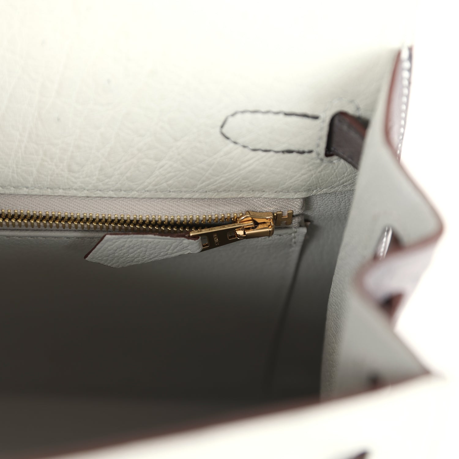 Hermes Special Order (HSS) Kelly Sellier 25 Gris Perle and Graphite Ostrich Permabrass Hardware - Exclusu