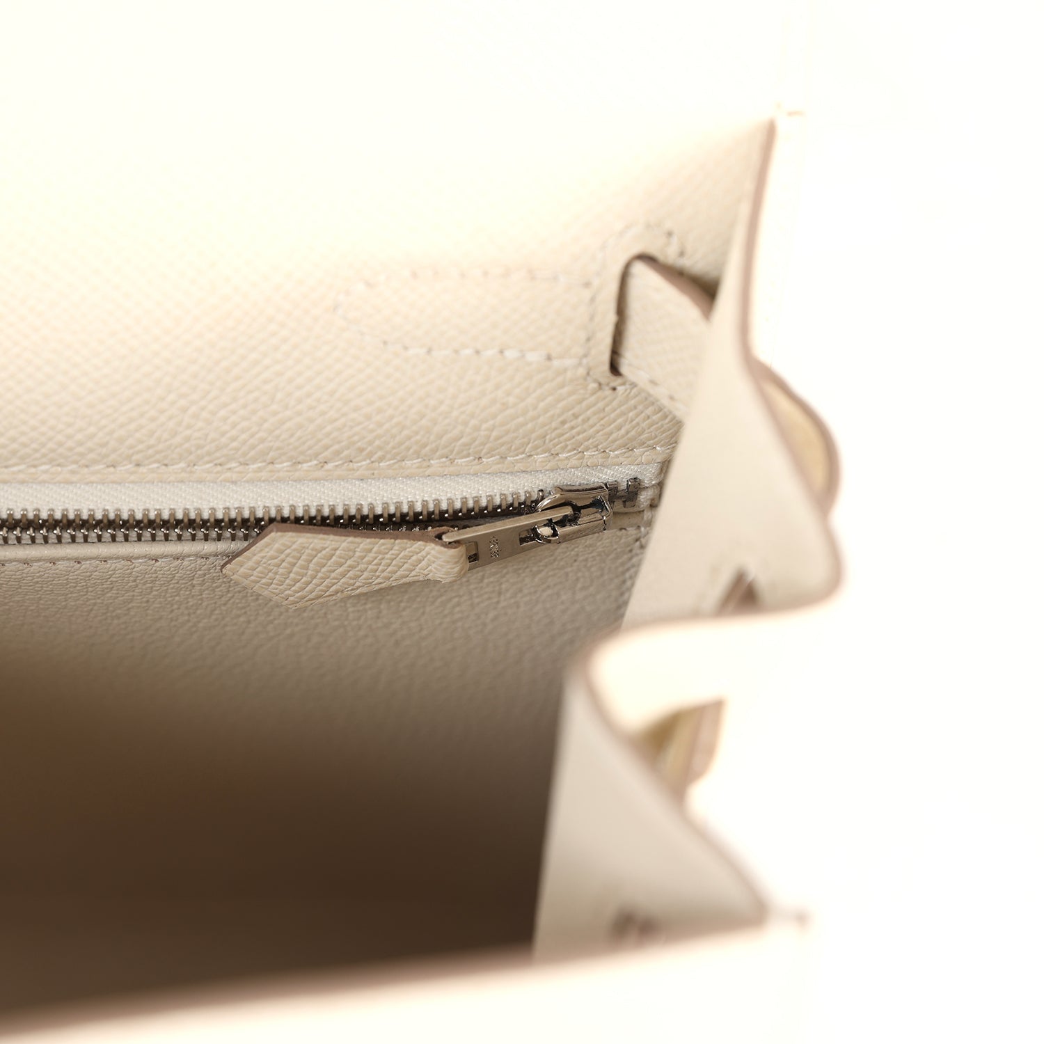 Hermes Kelly Sellier 28 Craie Epsom Palladium Hardware - Exclusu