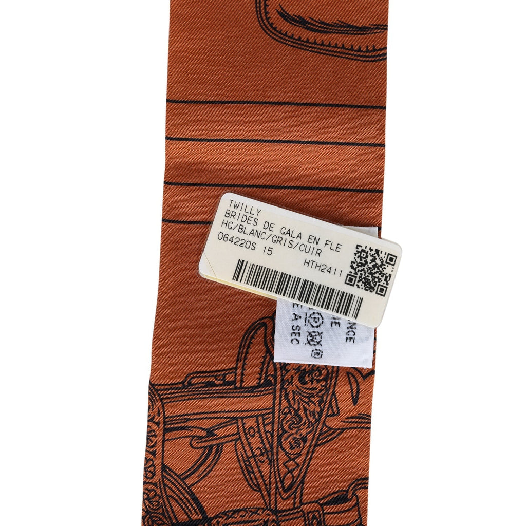 Hermes 'Brides de Gala En Fleur' Cuir Multi Silk Twilly Pair - Exclusu