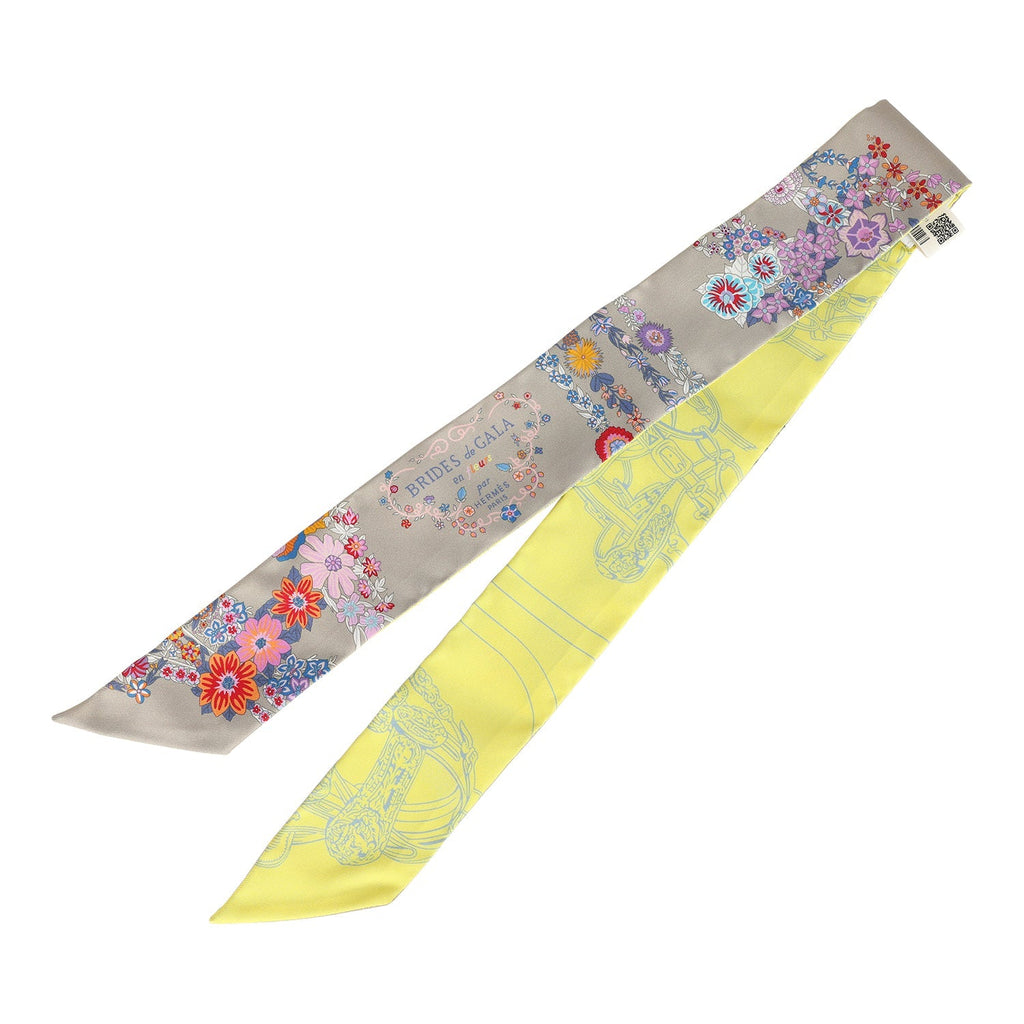 Hermes 'Brides de Gala En Fleur' Mastic and Jaune Vif Multi Silk Twilly Pair - Exclusu
