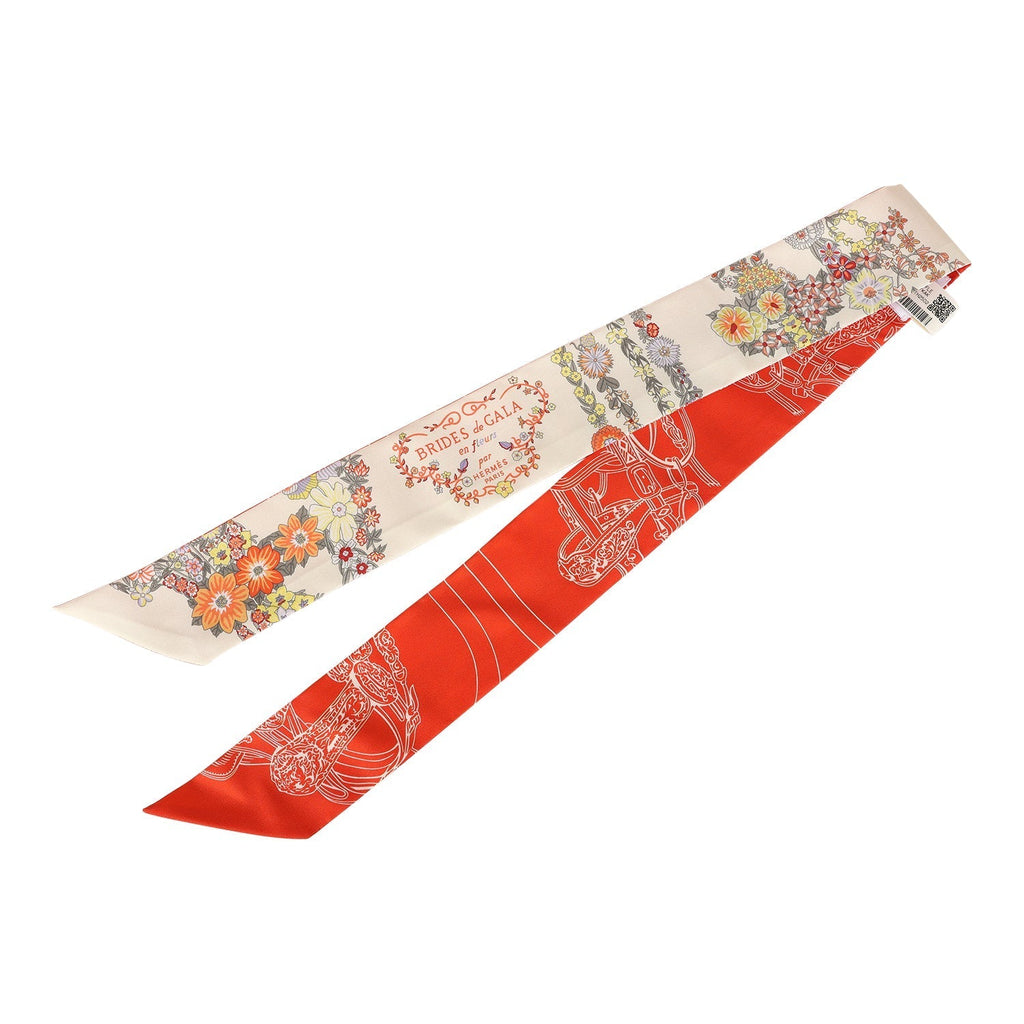 Hermes 'Brides de Gala En Fleur' Vanille, Orange and Kaki Multi Silk Twilly Pair - Exclusu