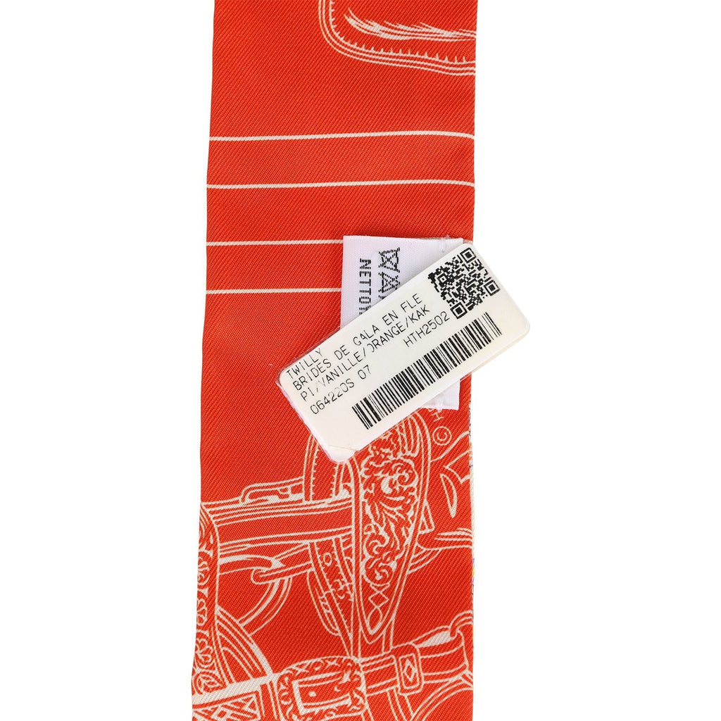 Hermes 'Brides de Gala En Fleur' Vanille, Orange and Kaki Multi Silk Twilly - Exclusu