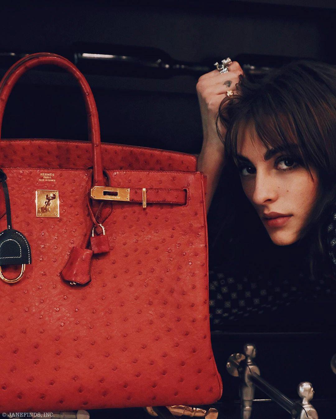 Hermes Birkin 40 Rouge Vif Ostrich with Gold Hardware - 1993, W Circle - Exclusu