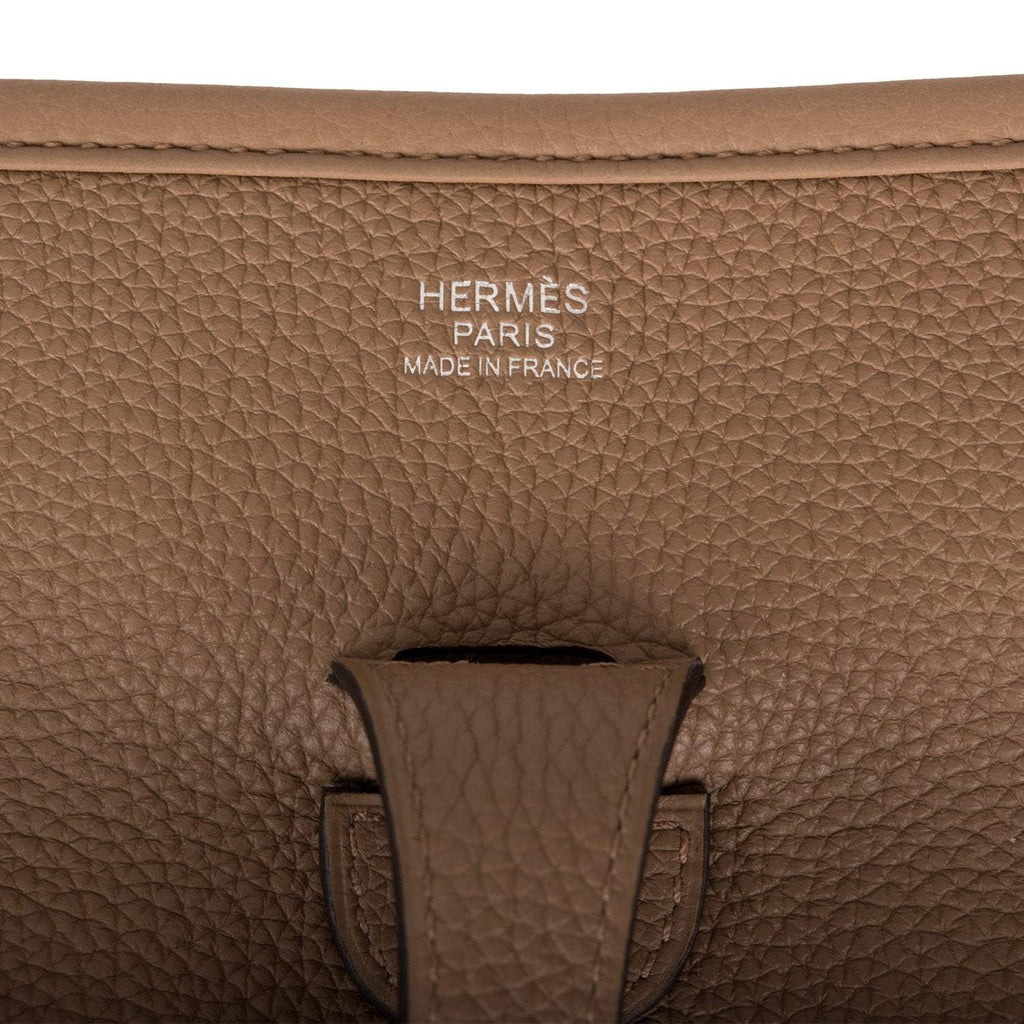 Hermes Beige de Weimar Clemence Evelyne III PM Bag Palladium Hardware - Exclusu