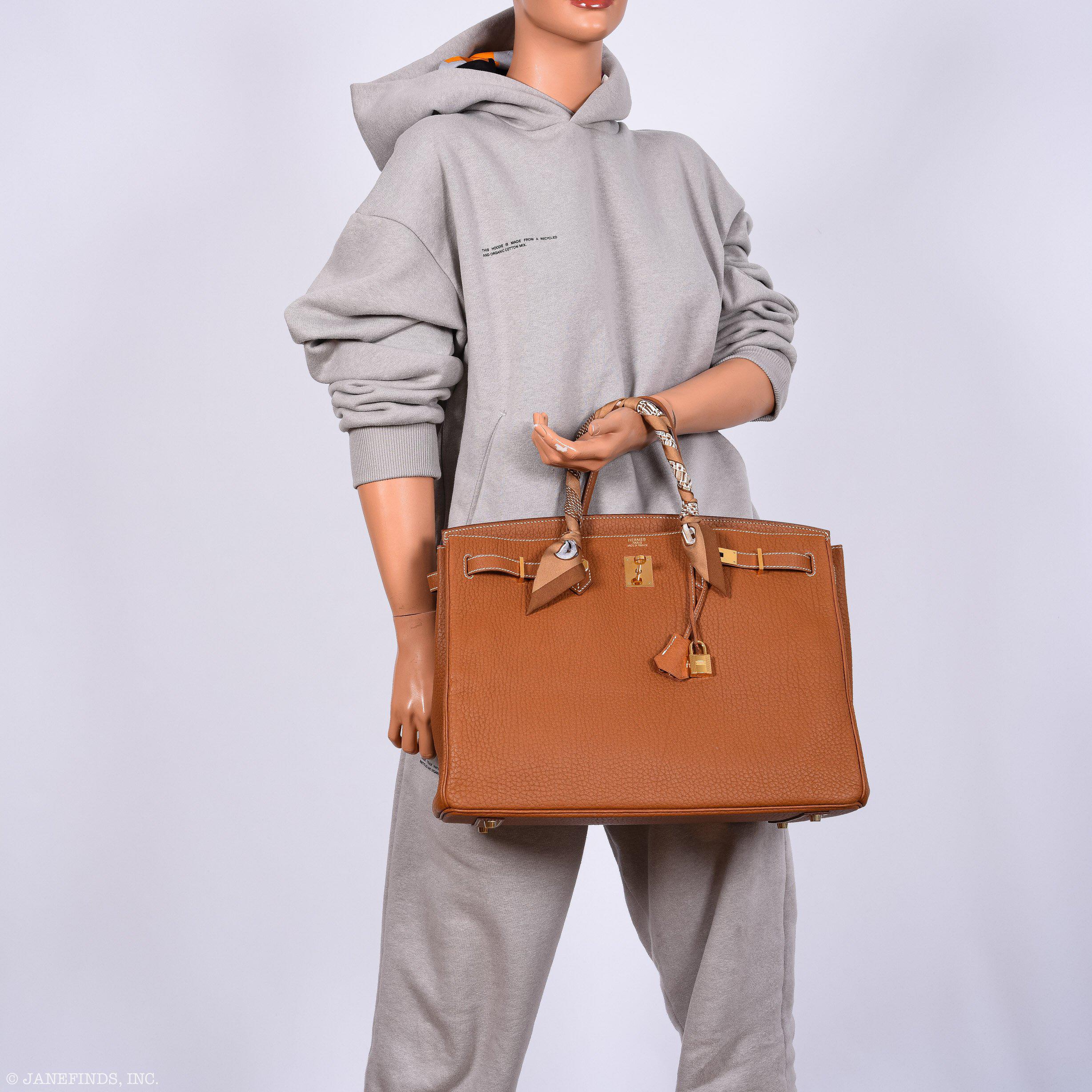 Hermes Birkin 40 Gold Fjord Leather Gold Hardware - Square L - Exclusu