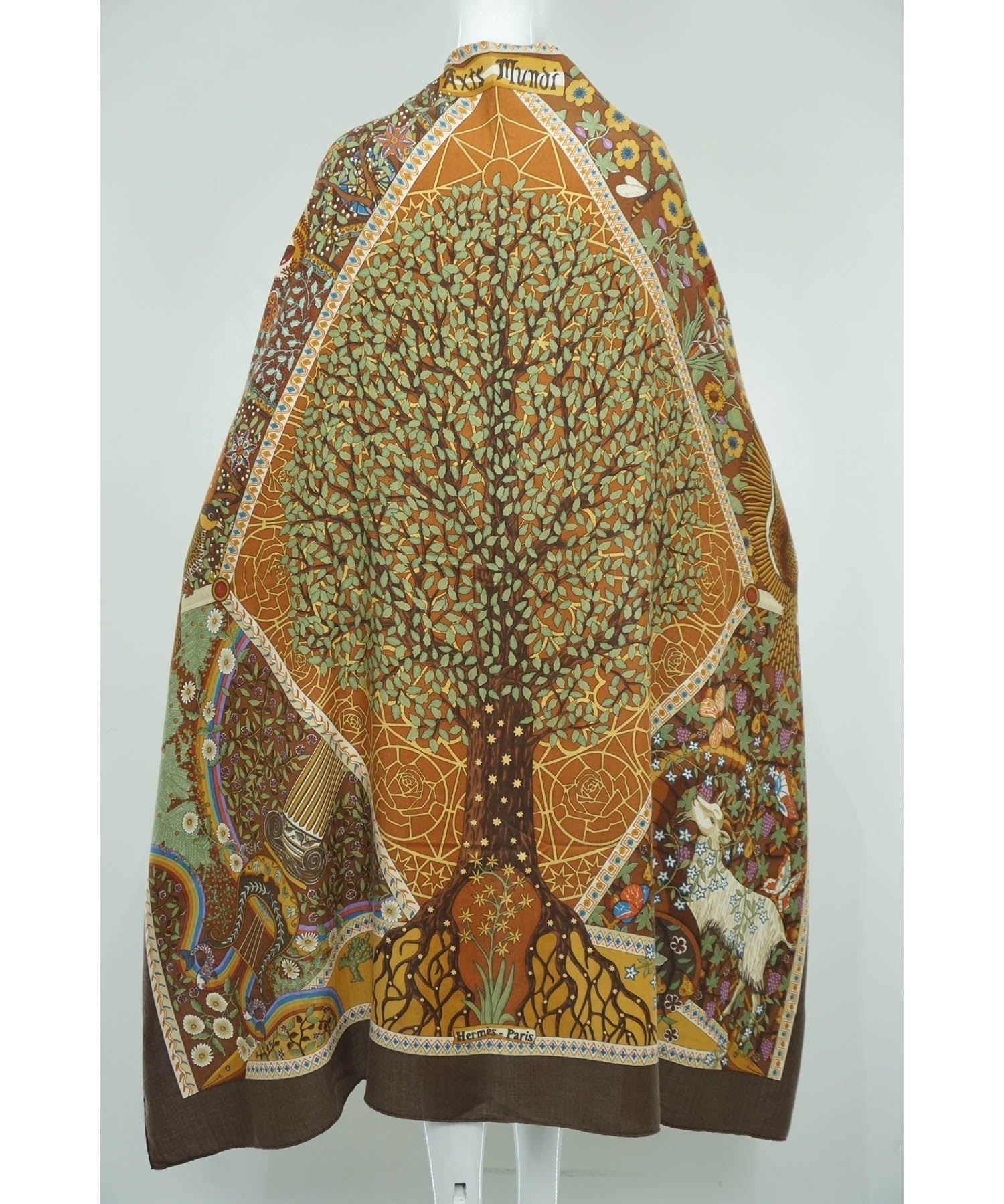 Hermès Silk Cashmere Shawl 'Axis Mundi' Size 140 cm - Exclusu